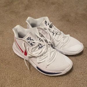 Nike Kyrie 5 UConn Home PE